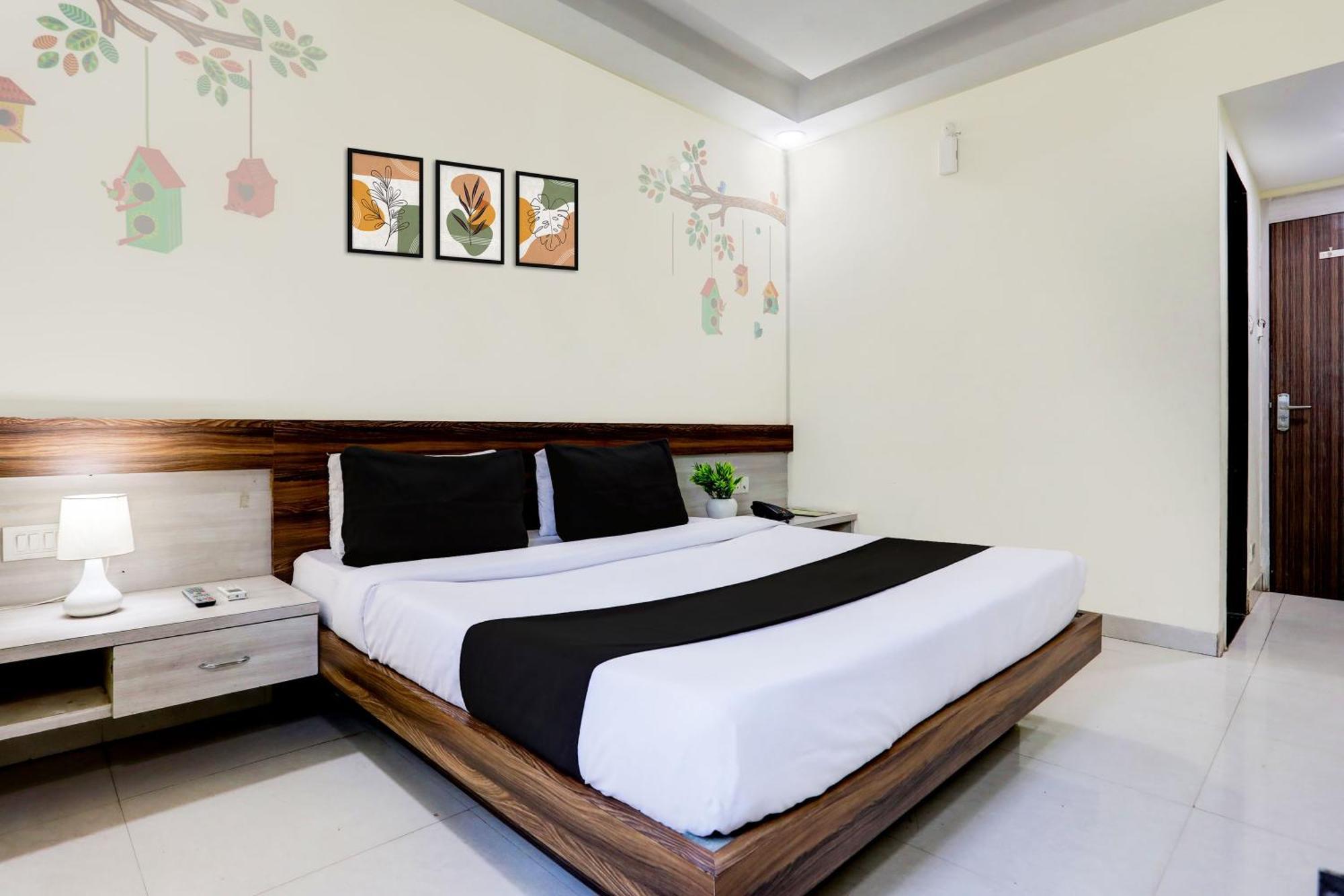 Super Townhouse Hoshangabad Road Near Aashima Mall Samarda Kaliāsot エクステリア 写真